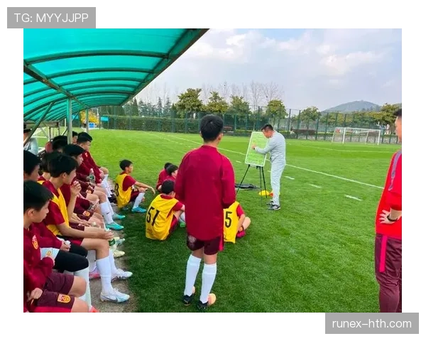 爆笑时刻不断!Son训练营球员团队展示欢乐氛围 爆笑时刻不断!Son训练营球员团队展示欢乐氛围