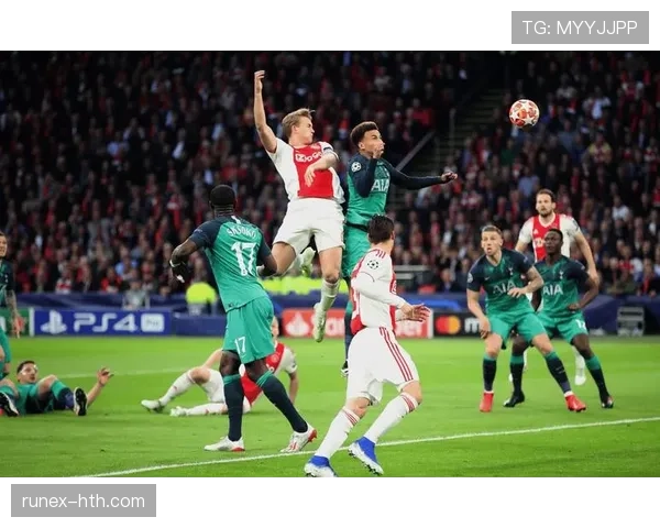 埃因霍温状态回暖再添胜绩，荷甲强势表现持续领跑