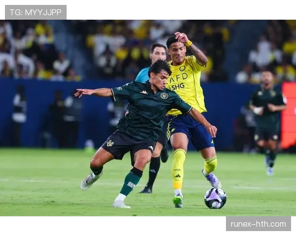 科曼创新射门方式引热议，助球队逆转取胜